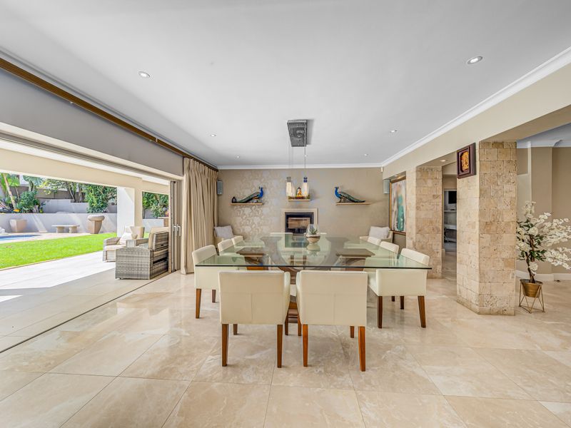 Elegant Masterpiece: A Warm Family Home and Entertainer's Delight. Serious Sellers! - Photo 8