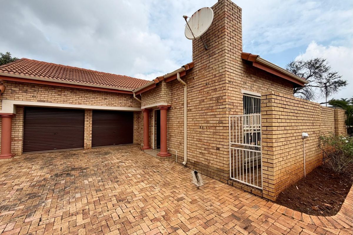 Priced to Sell! - Excellent Location! - Photo 5