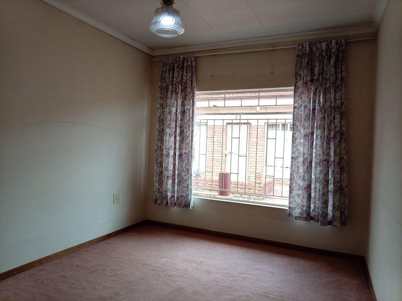 Charming 3-bedroom townhouse in Standerton Central, perfect for families, modern amenities and prime - Photo 10
