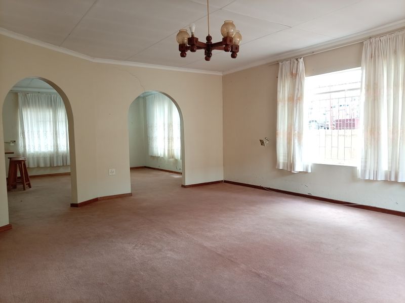 Charming 3-bedroom townhouse in Standerton Central, perfect for families, modern amenities and prime - Photo 8