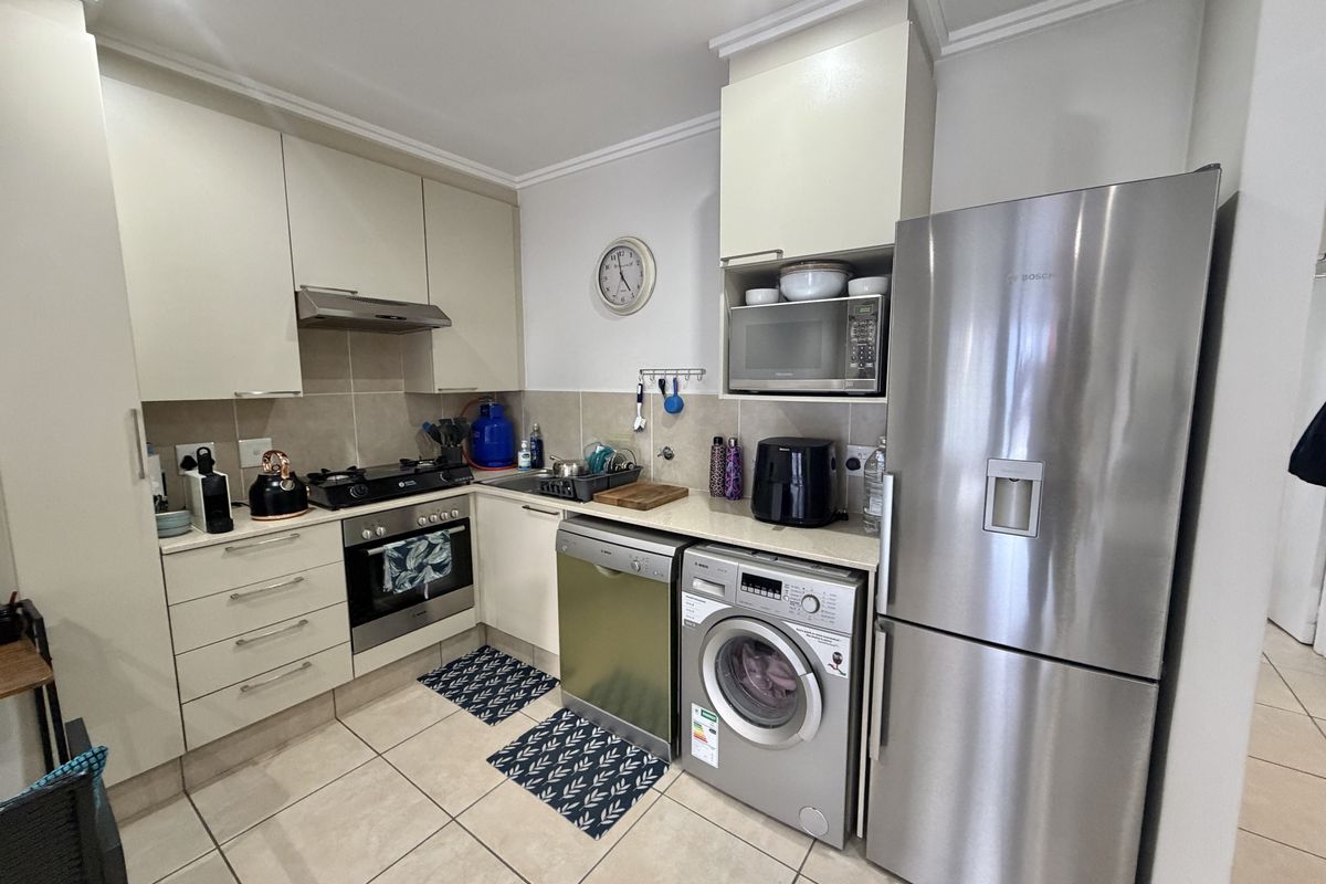 Apartment For Sale In Midrand - Photo 4