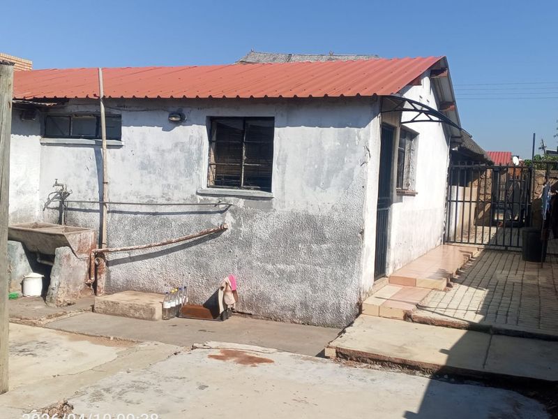 4-Room Home with Great Potential in Soshanguve-L - Photo 9