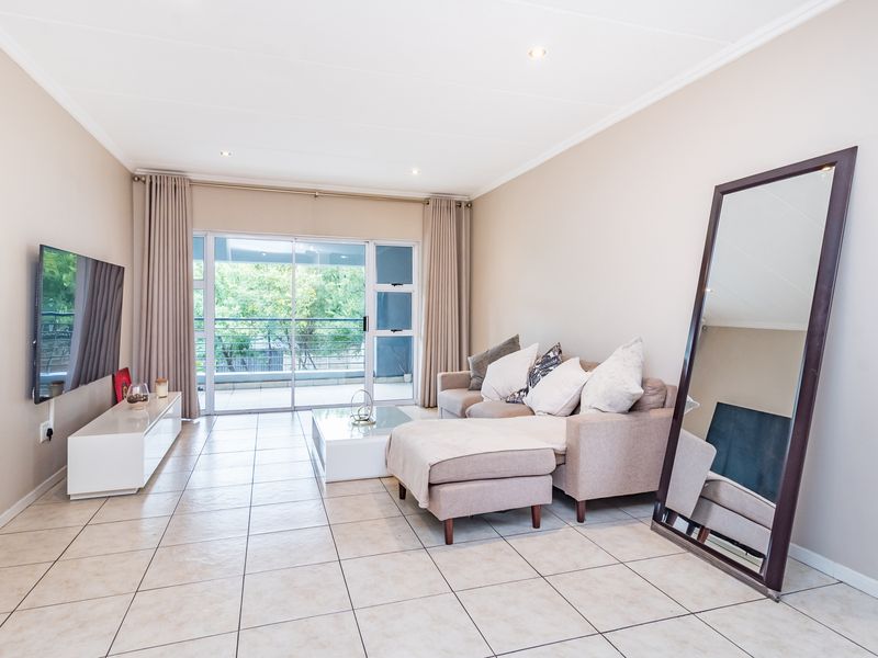 Spacious 2-Bedroom Apartment with Sunny Balcony & 24-Hour Security – Ferndale - Photo 10