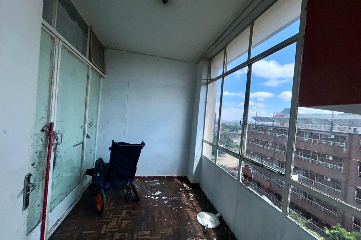 Spacious Sunnyside Investment Opportunity - Photo 5