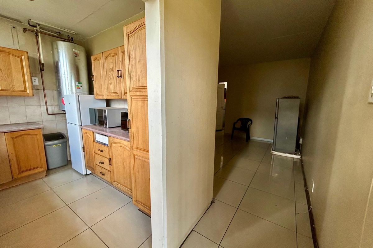 Spacious Living, Smart Investment Opportunity - Photo 3