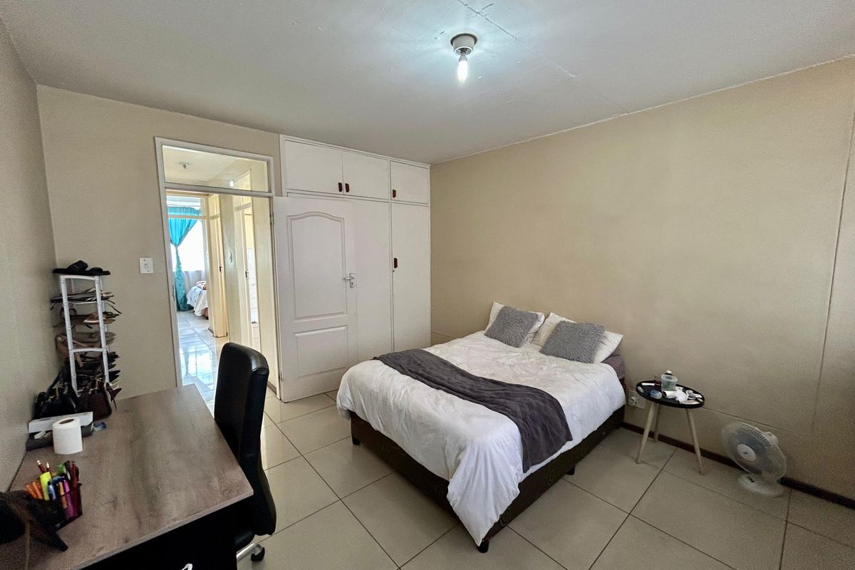 Spacious Living, Smart Investment Opportunity - Photo 2