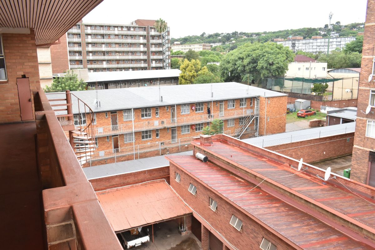 Corner aapartment fo sale - Photo 4