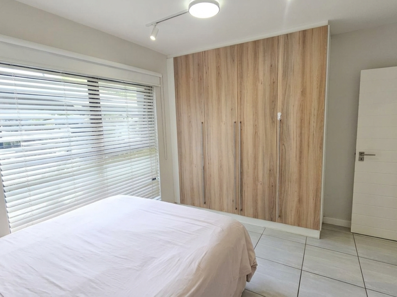 3 Bed, 2 Bath Garden Apartment- Waterfall - Photo 10
