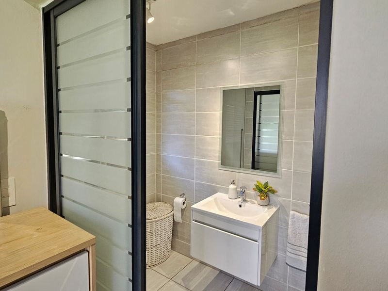 3 Bed, 2 Bath Garden Apartment- Waterfall - Photo 7