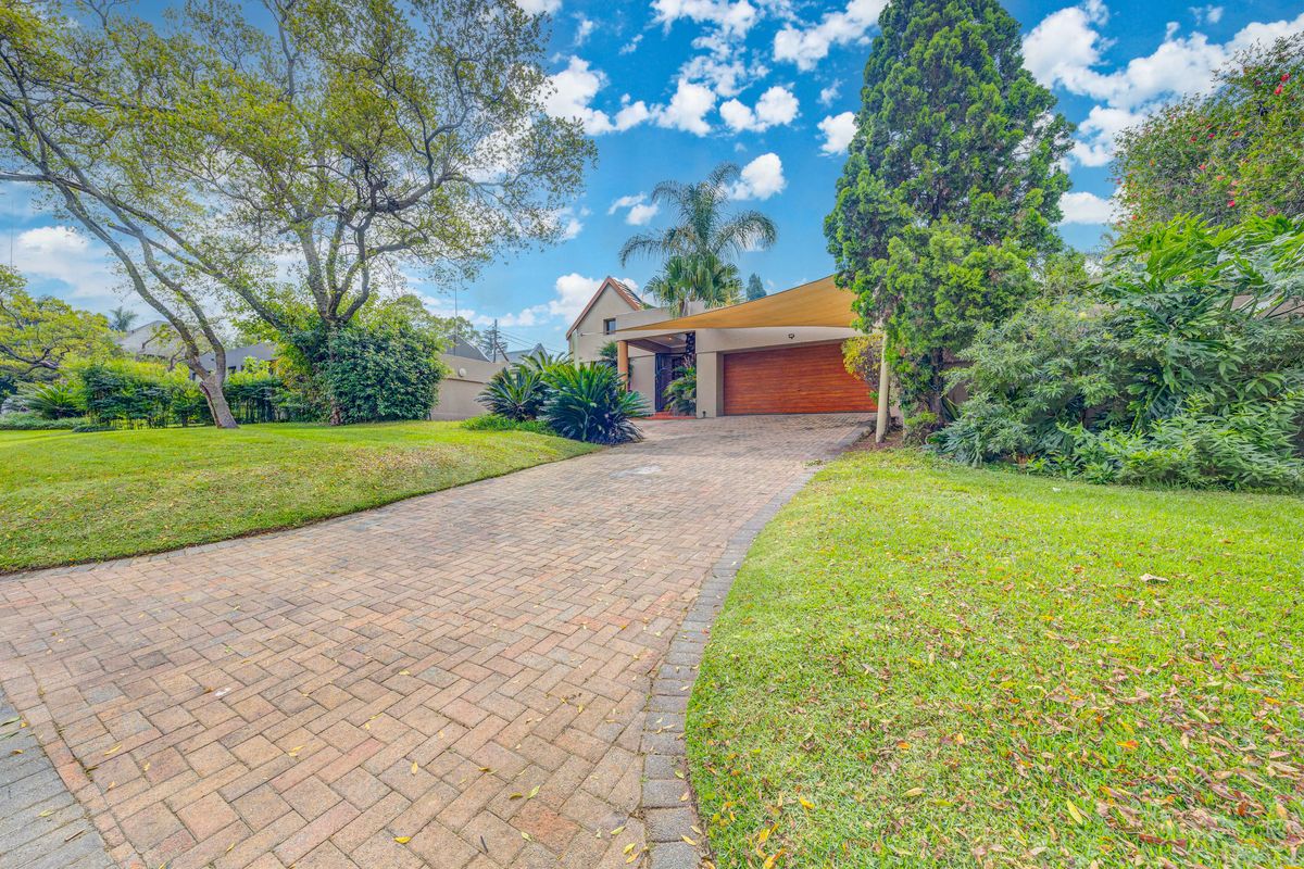 Secure, Simple, and Ideally Located ... With only a few steps to the Main Park - Photo 2