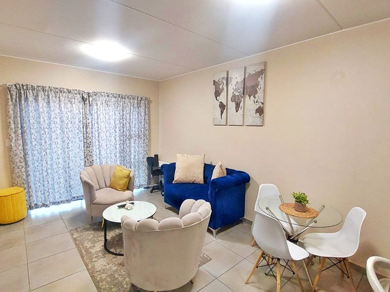 Fully Furnished 2 Bed, 2 Bath Apartment At Waterfall Ridge - Photo 4