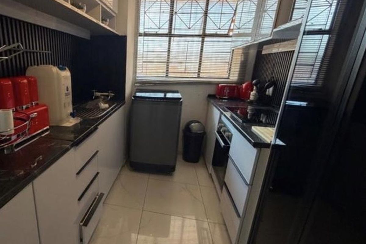 Spacious Arcadia Heights Investment Gem - Photo 3