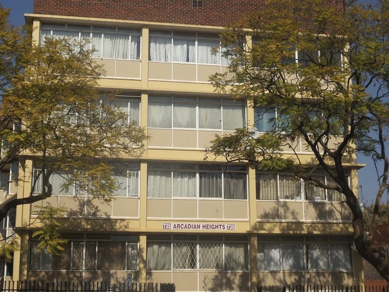 Spacious Arcadia Heights Investment Gem - Photo 2