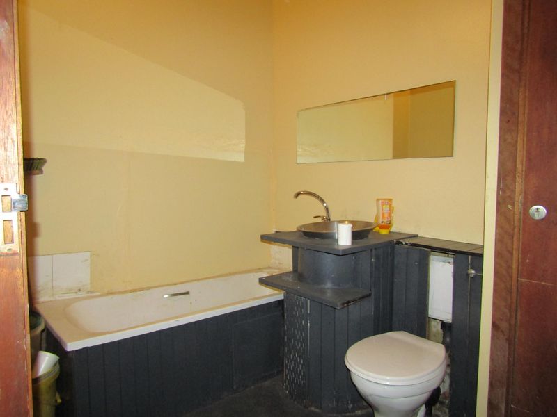 Apartment For Sale In Johannesburg - Photo 8