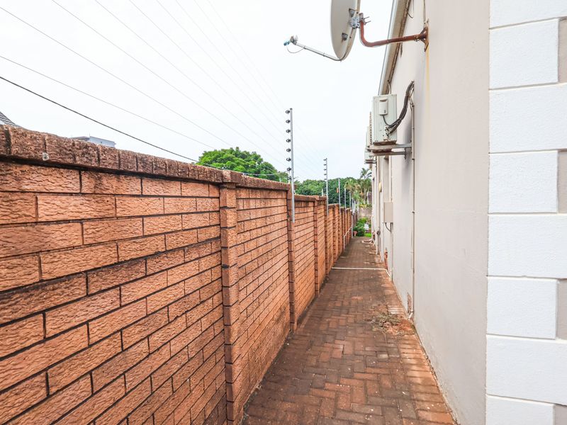 HIDDEN GEM SPACIOUS 3-BEDROOM FAMILY HOME - IMMEDIATE OCCUPATION!!! - Photo 5