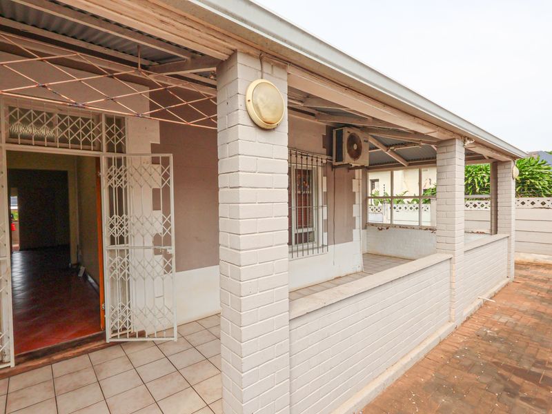 HIDDEN GEM SPACIOUS 3-BEDROOM FAMILY HOME - IMMEDIATE OCCUPATION!!! - Photo 6