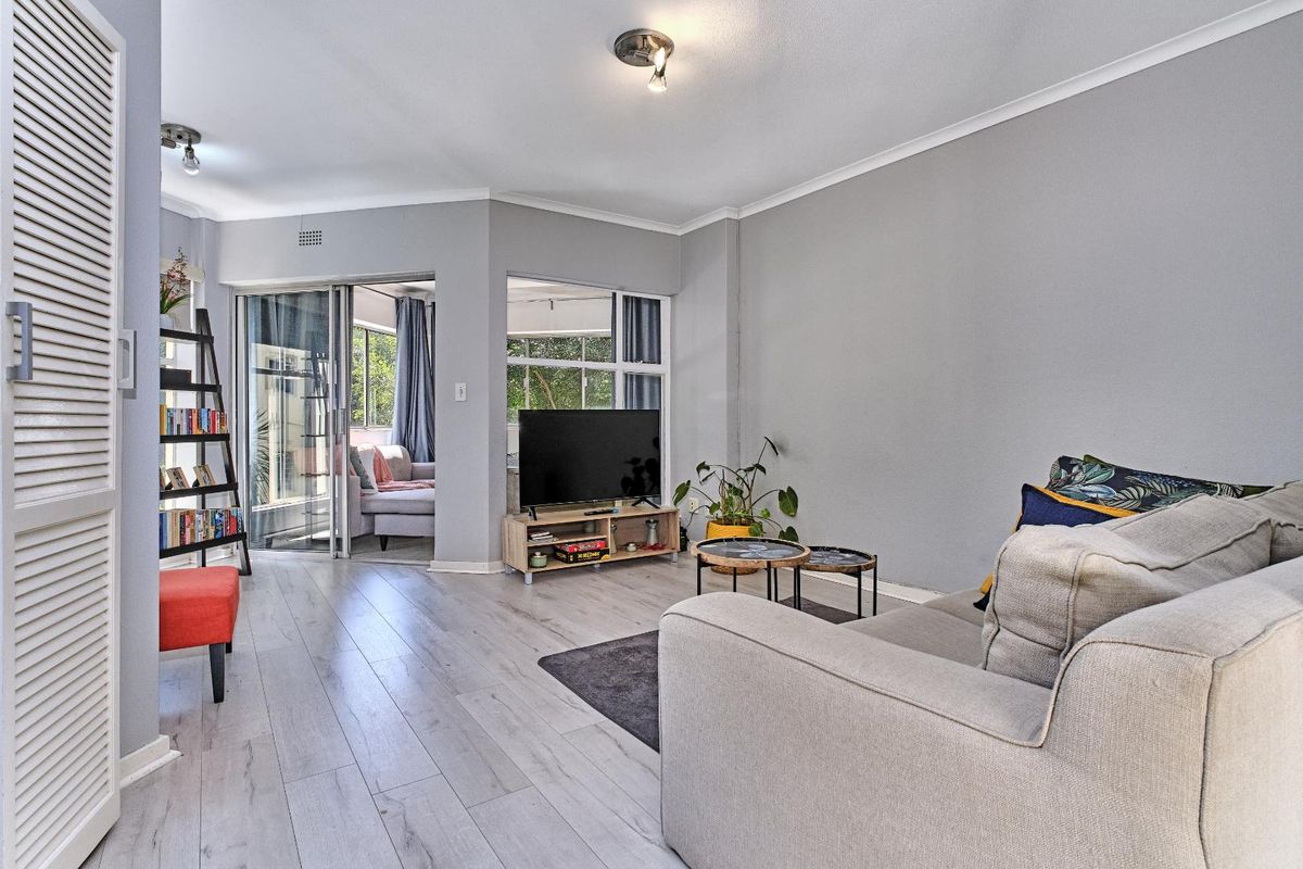 Urban Sophistication Meets Quiet Elegance in the Heart of Illovo - Photo 2