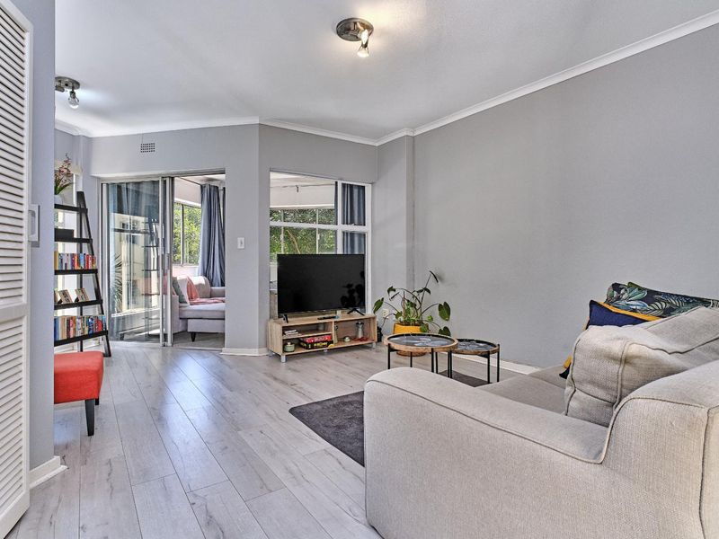 Urban Sophistication Meets Quiet Elegance in the Heart of Illovo - Photo 2