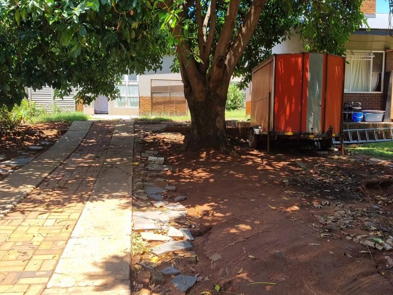 Endless Potential, Prime Location Living - Photo 3