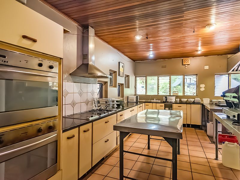 House, SPA, Restaurant and B&B Selling as a Property right next to Lion Park - Photo 10