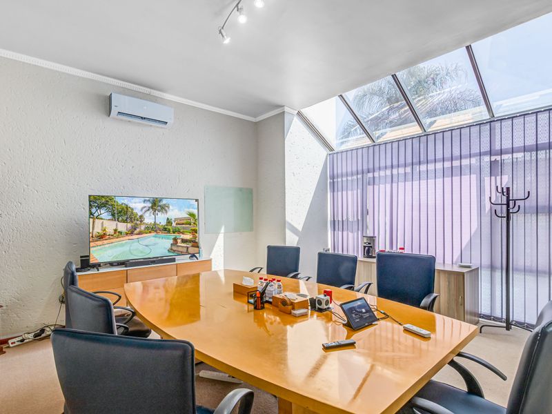 3 Bedroom Double Storey Home To Let in Edenburg, Sandton - Photo 10