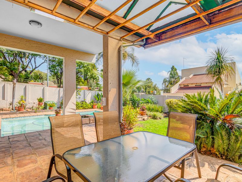 3 Bedroom Double Storey Home To Let in Edenburg, Sandton - Photo 9