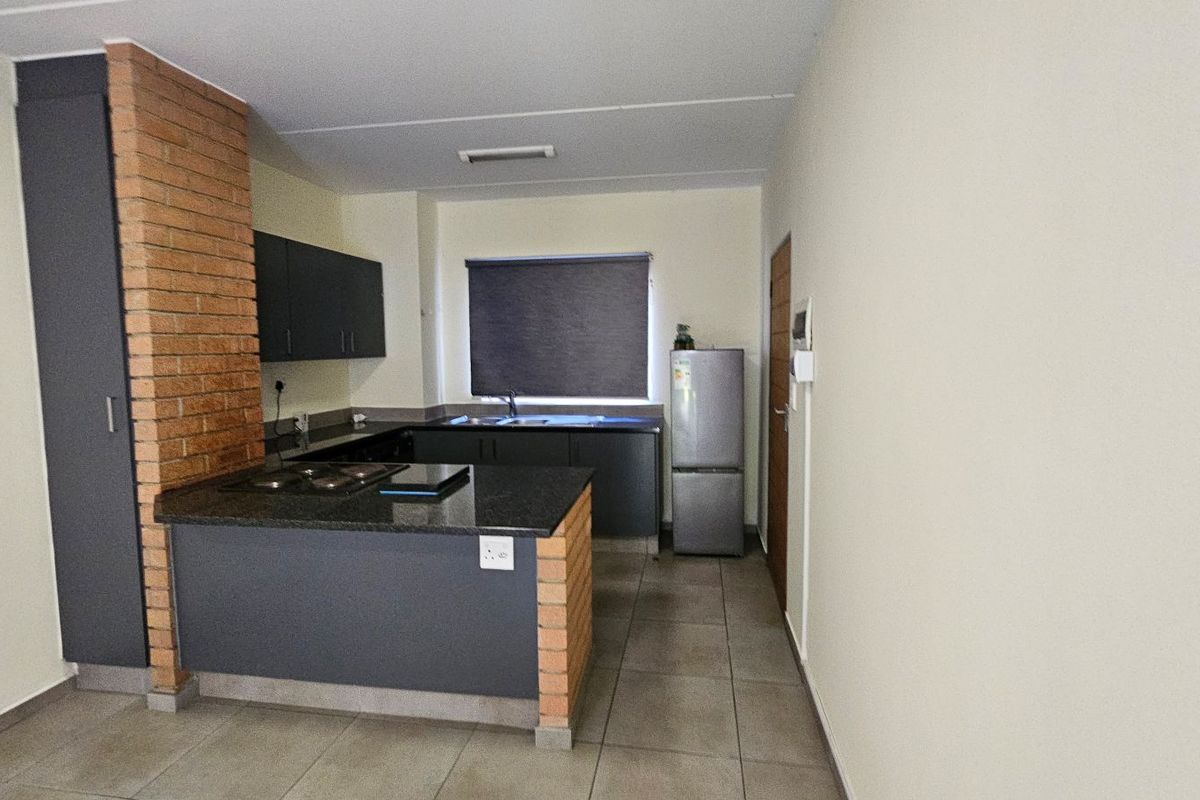 2 Bed, 2 bath Apartment - Waterfall - Photo 4
