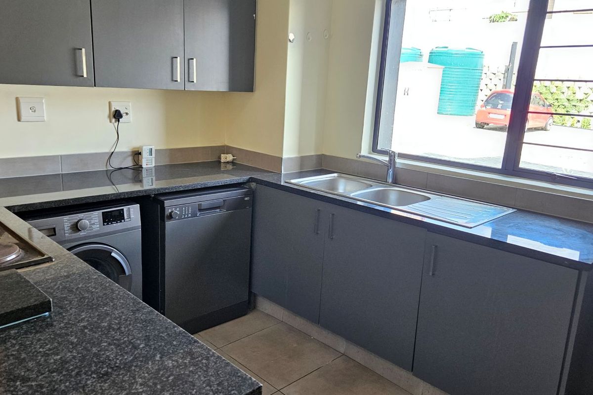 2 Bed, 2 bath Apartment - Waterfall - Photo 3