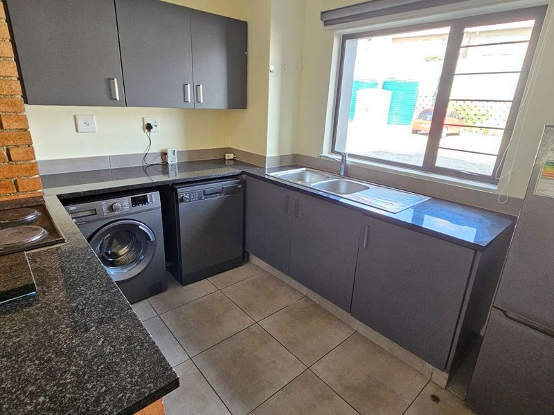2 Bed, 2 bath Apartment - Waterfall - Photo 2
