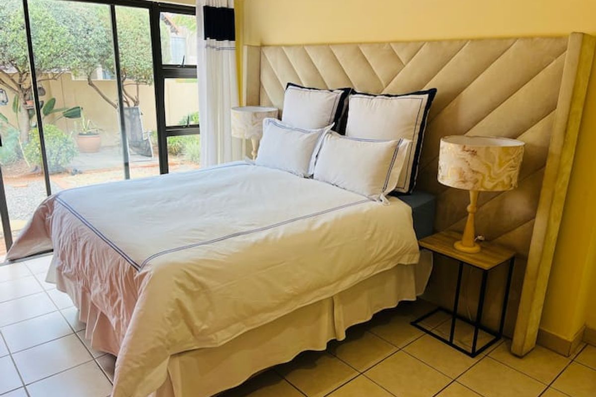 2 BEDROOM: UNIT FOR RENT - Photo 3