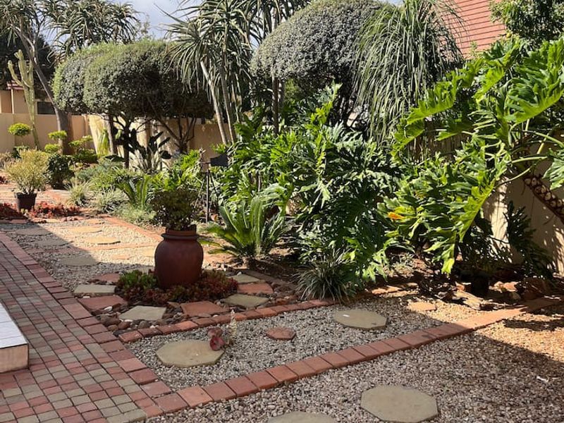 2 BEDROOM: UNIT FOR RENT - Photo 5