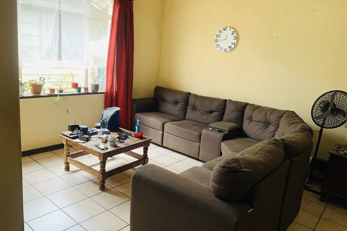 2 bedroom House For Rent - Photo 2