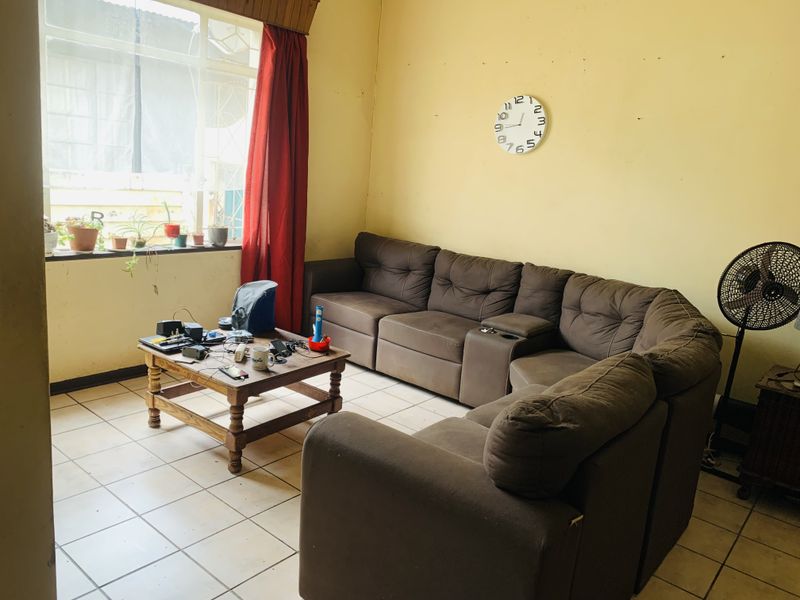 2 bedroom House For Rent - Photo 2