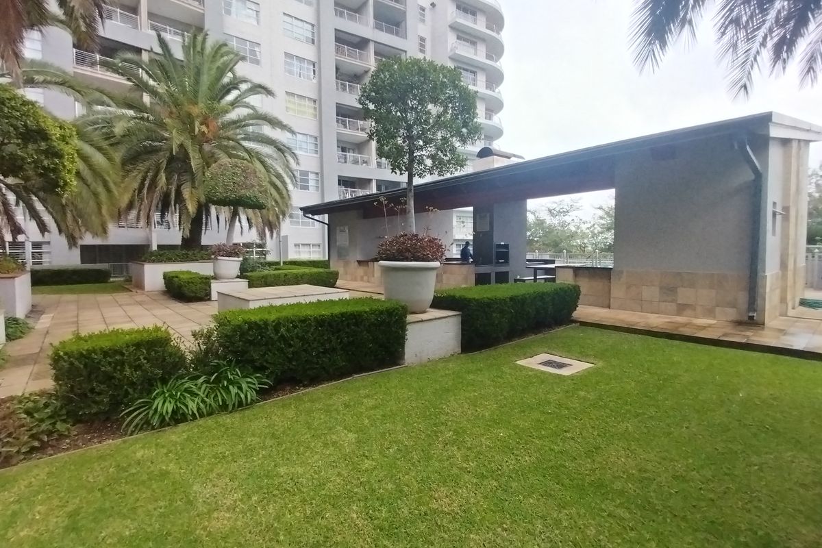 2 Bedroom Furnished Aparment To Let in Sandown, Sandton - Photo 2