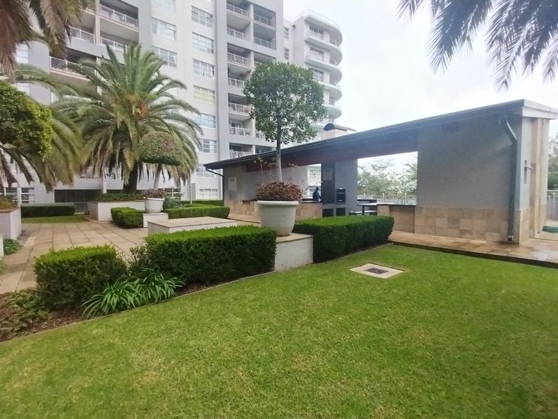 2 Bedroom Furnished Aparment To Let in Sandown, Sandton - Photo 2