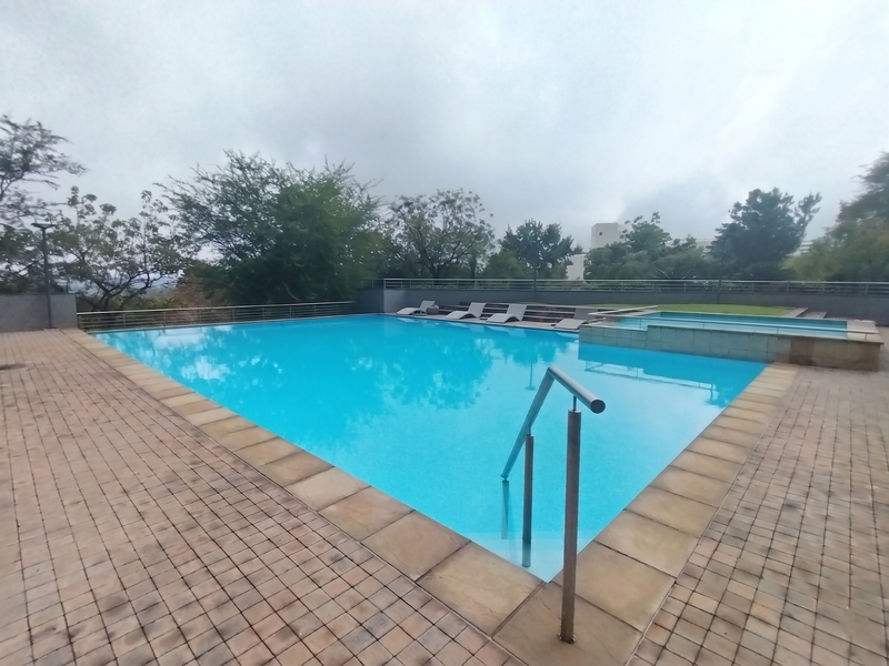 2 Bedroom Furnished Aparment To Let in Sandown, Sandton - Photo 4