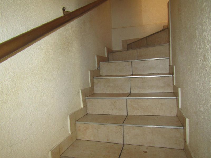 3-bedroom apartment to let in Mondeor, Johannesburg—perfect for family living! - Photo 10