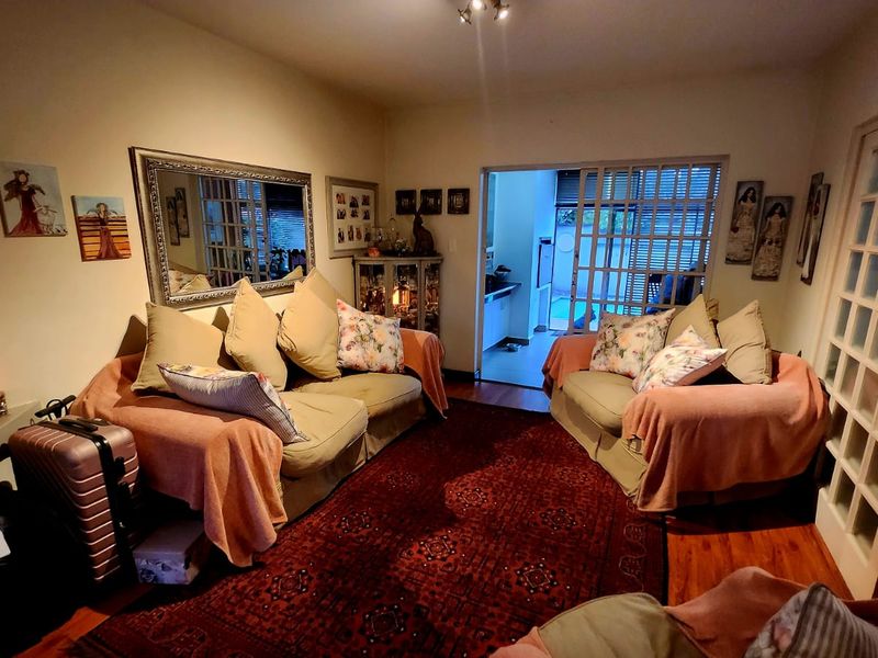 Double Storey Stunner - Photo 9