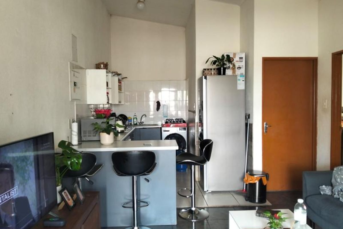 THREE BEDROOMS TOWNHOUSE FOR SALE IN RIDGEWAY - Photo 4