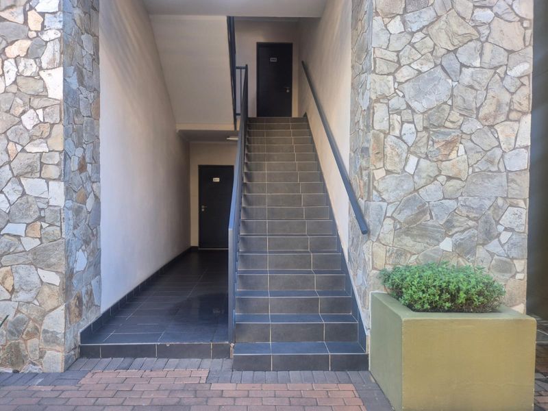 Modern and spacious 2 bed 2 bath for rent in Kikuyu Waterfall - Photo 3