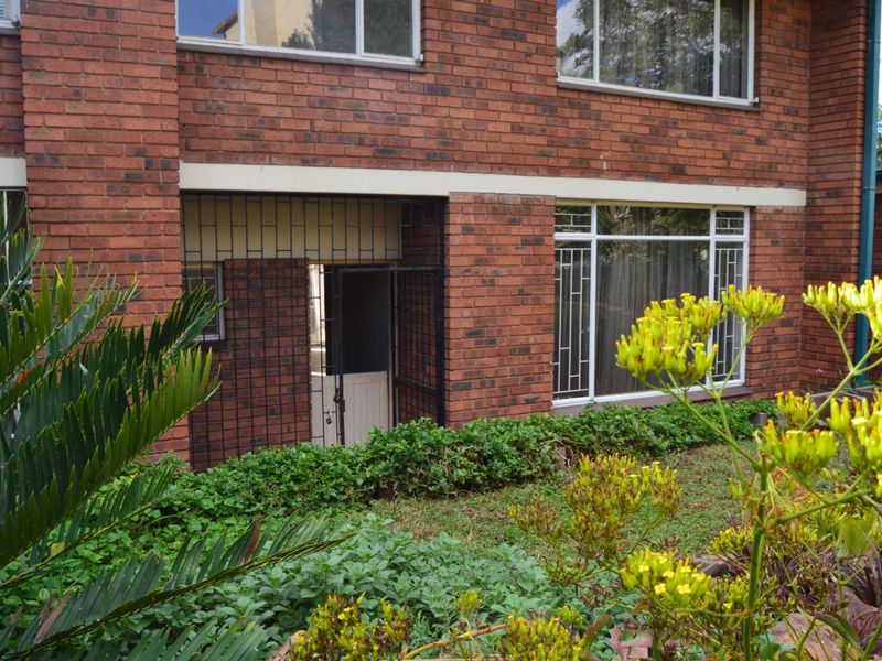 Stunning 3-bedroom duplex for sale in La Montagne, Pretoria—modern living with spacious comfort - Photo 3