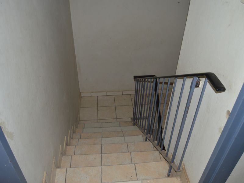 Stunning 3-bedroom duplex for sale in La Montagne, Pretoria—modern living with spacious comfort - Photo 10
