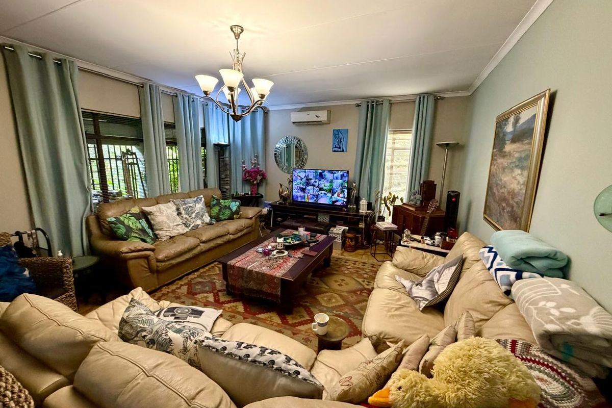 Family Home with Flatlet! - Photo 4