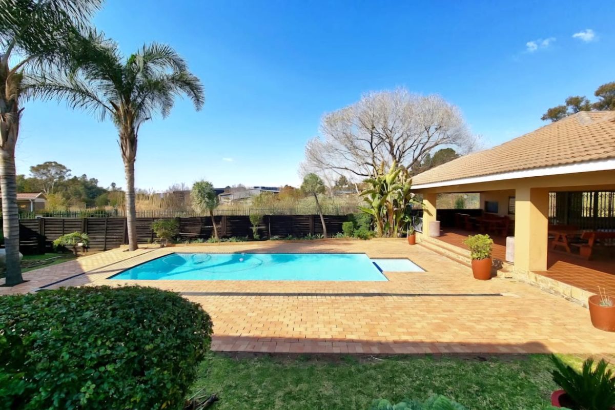Low Monthly Maintenance – Ideal for Investors & First-Time Buyer - Photo 4