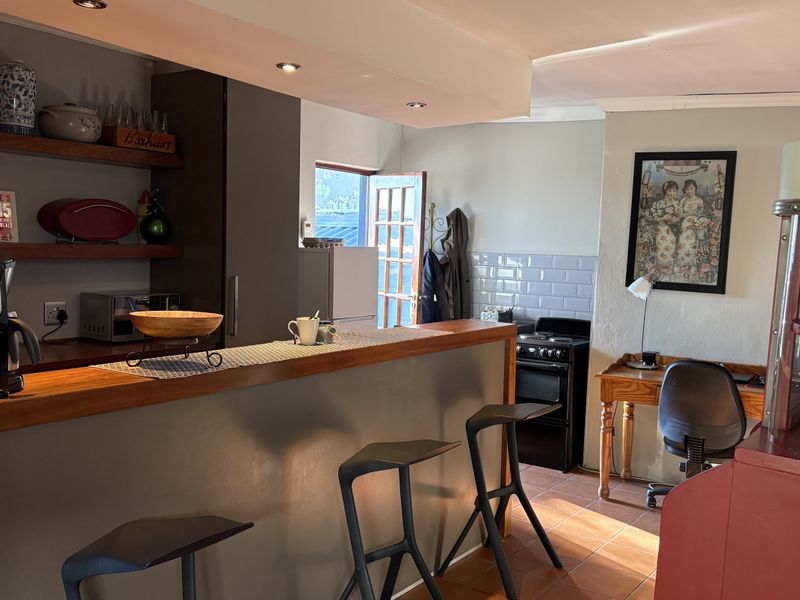 Detached Rental Monthly In Johannesburg - Photo 2