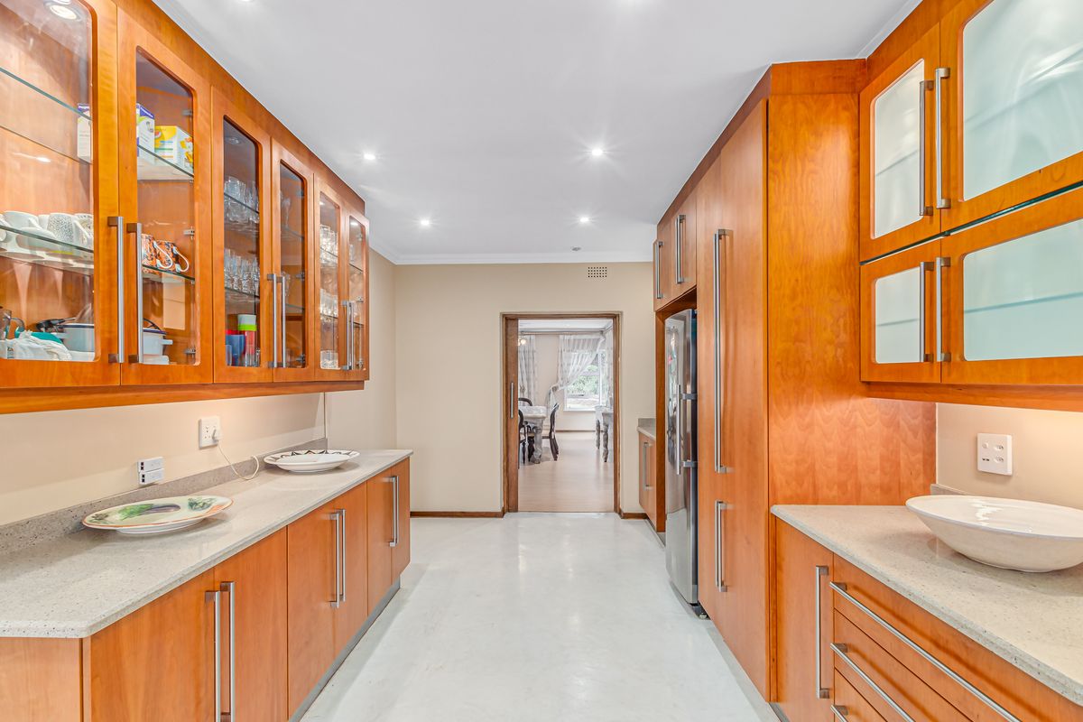 5 Bedroom House - Sunninghill - Photo 5