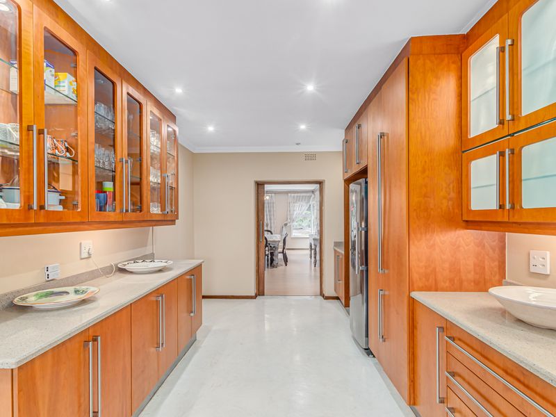 5 Bedroom House - Sunninghill - Photo 5
