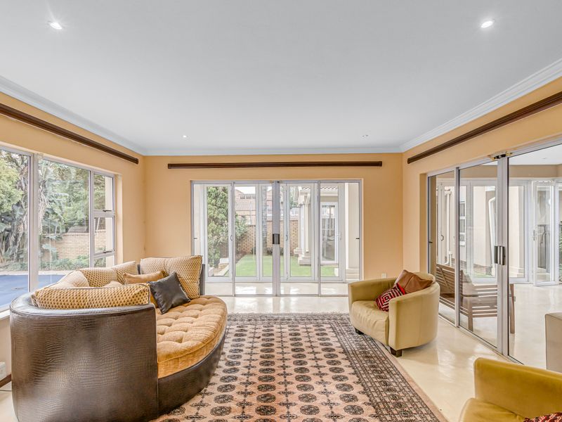 5 Bedroom House - Sunninghill - Photo 8