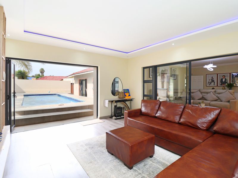 Beautiful Family Home with Modern Finishes and Pool - Photo 9