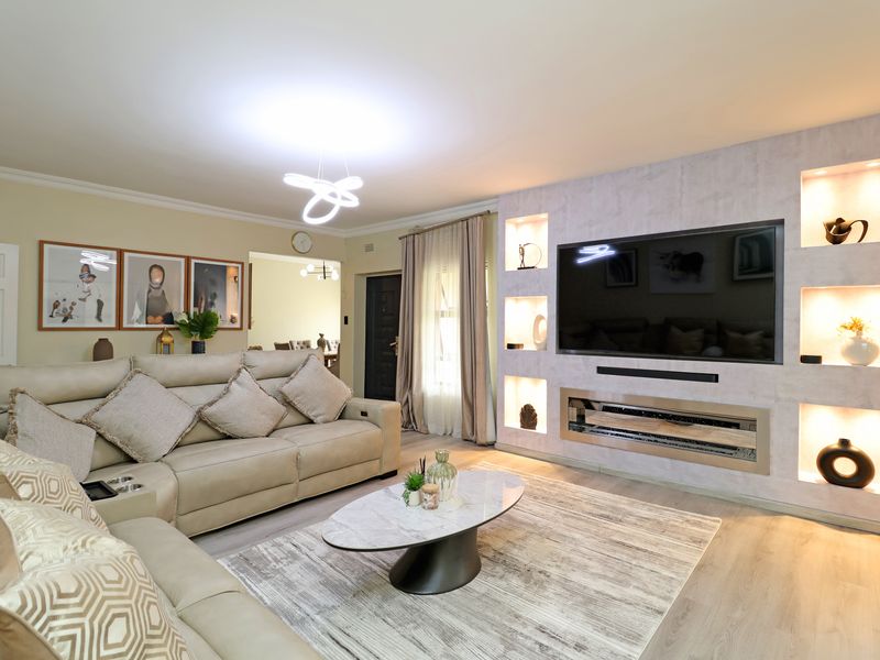 Beautiful Family Home with Modern Finishes and Pool - Photo 6